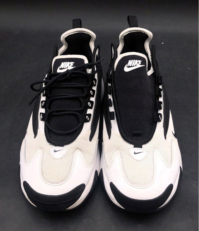 Nike Zoom 2K White Black Sneakers Women's Size 10.5