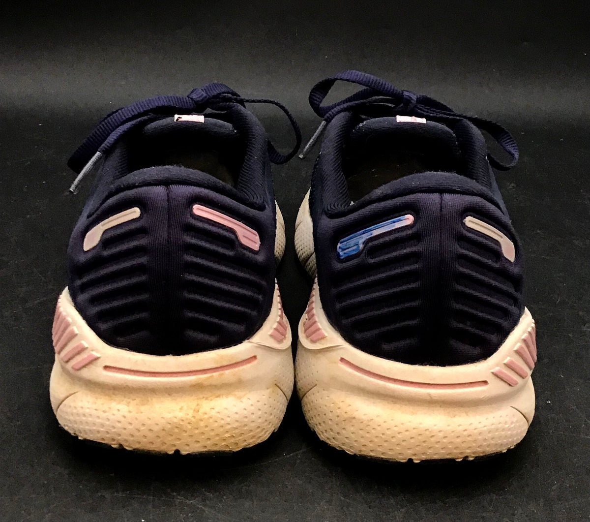 Brooks Women's Adrenaline GTS 22 Blue Athletic Shoes - Size 9.5