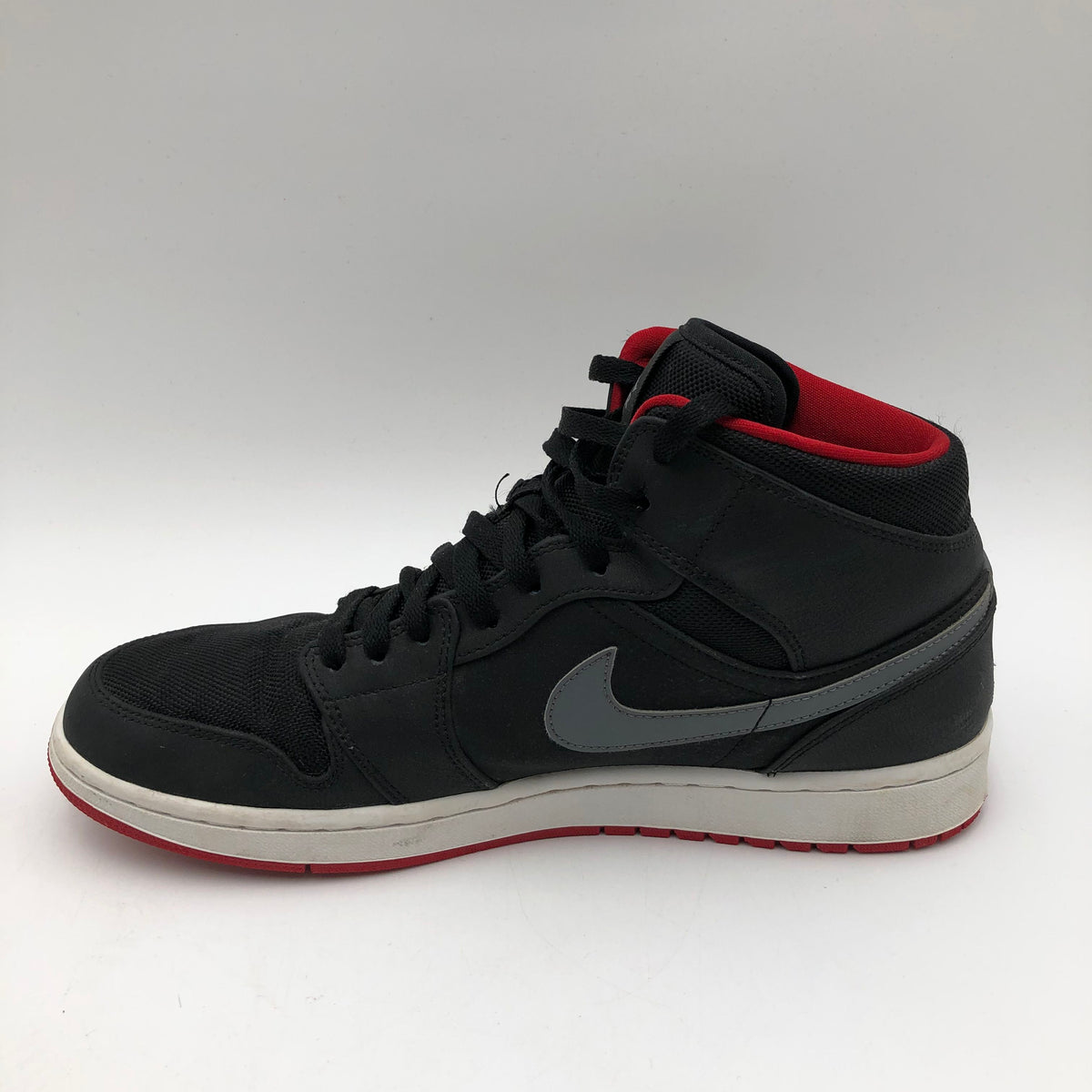 Nike Air Jordan 1 Retro High Black Cool Grey Red Sneakers Size 12 COA