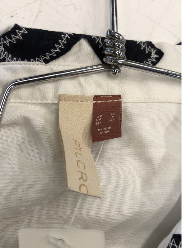 NWT Pilcro Women's White Black Cropped Blouse - Size 8