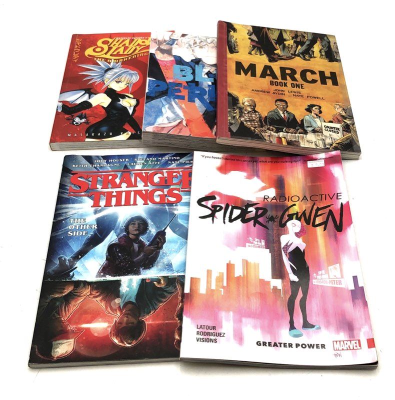 Graphic Novel Manga Lot Marvel Dark Horse March Spider-Gwen 5 Mixed Books