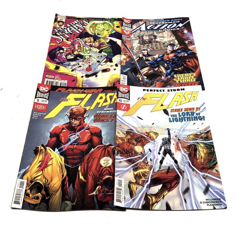 Comic Book Lot Marvel DC 2010s Modern Age Superhero Approximately 20 Comics