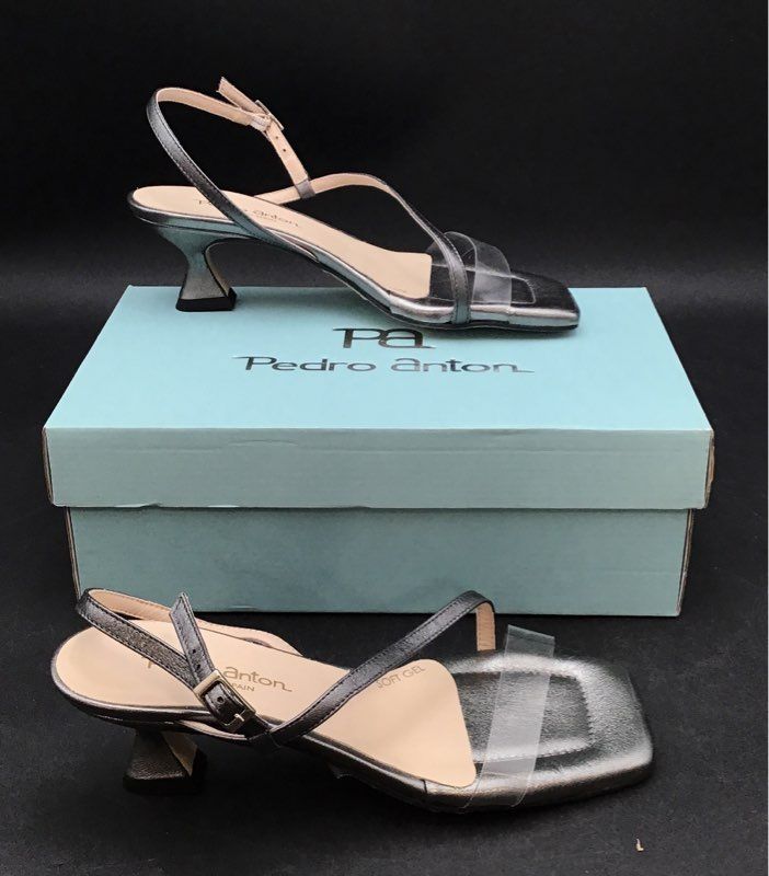 Pedro Antón Pewter Metallic Square Toe Clear Strap Heeled Sandals Size 38 New