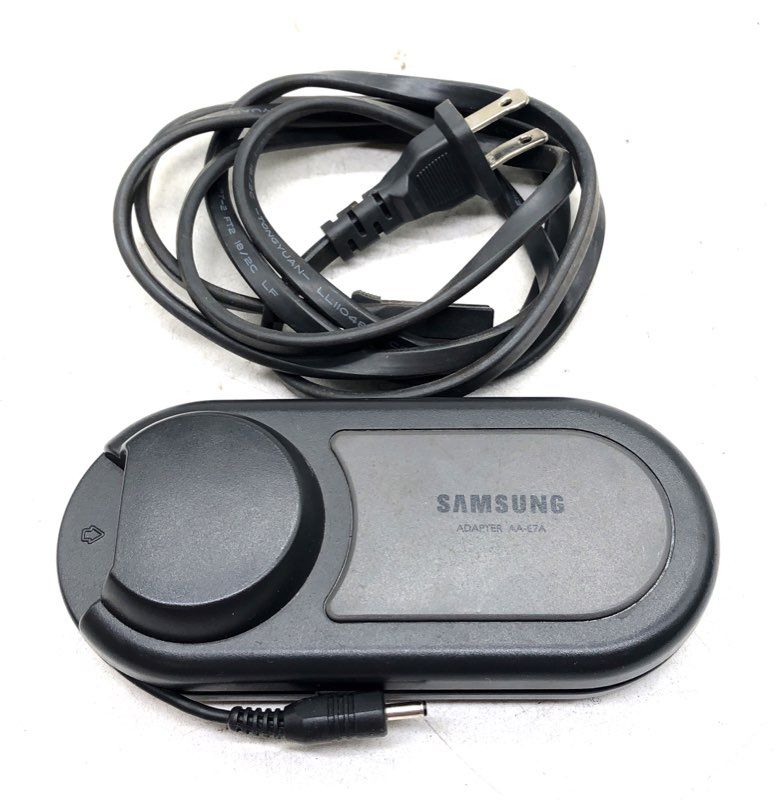 Vintage Samsung SCL810 Hi8 Camcorder Kit w/ Case Charger & New Tape