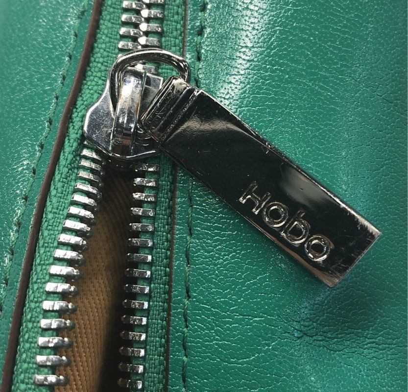 Hobo Green Leather Top Zip Shoulder Bag Handbag Silver Hardware