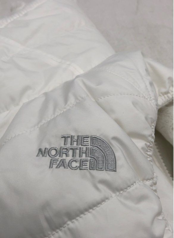 The North Face Women&#39;s White Full-Zip Reversible Vest - Size Medium