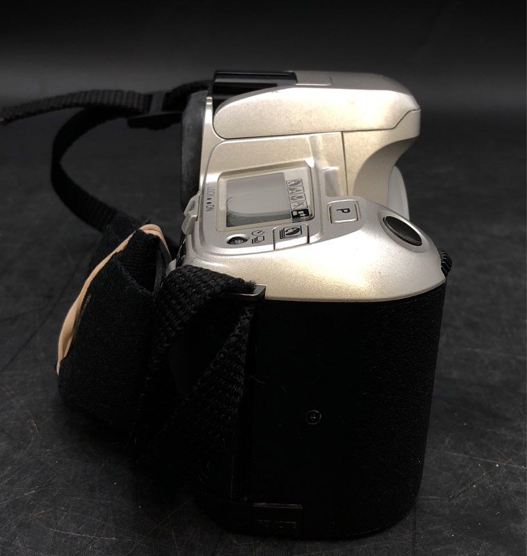 Minolta Maxxum ST Si 35mm SLR Film Camera With Accessories