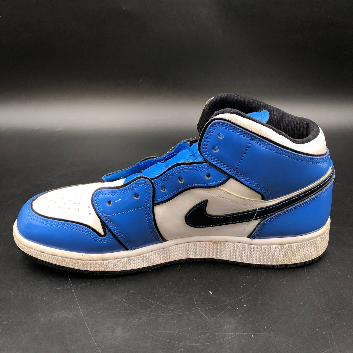Nike Air Jordan 1 Boy's Retro 'Signal Blue' Sneakers-Size: 7Y (+COA)