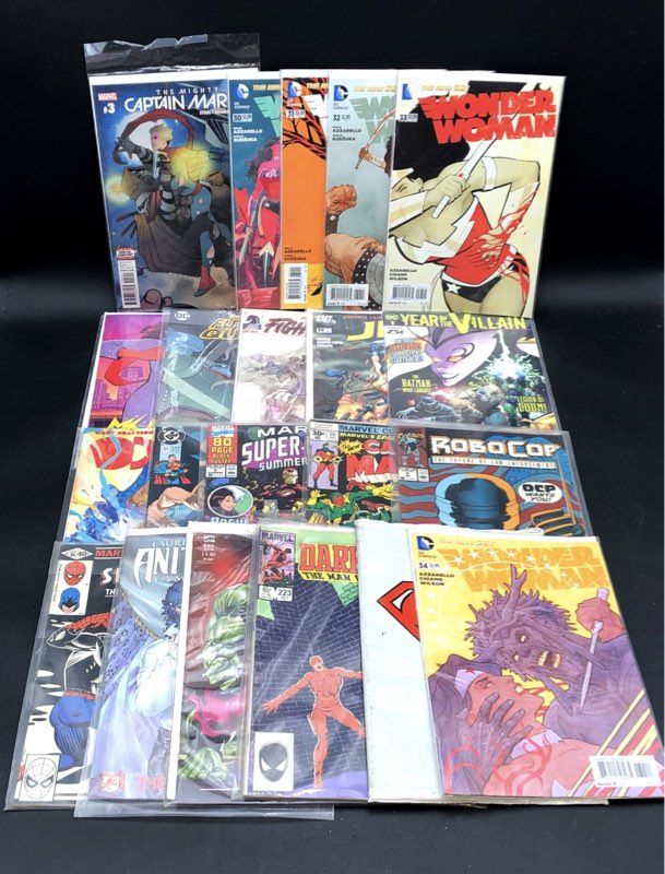 Ms. Marvel #1 Wonder Woman 22+ Comic Lot Marvel DC Modern Bronze Age