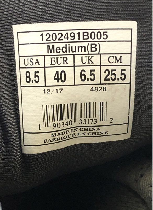 Brooks Women's Revel Black Gray Athletic Shoes - Size 8.5