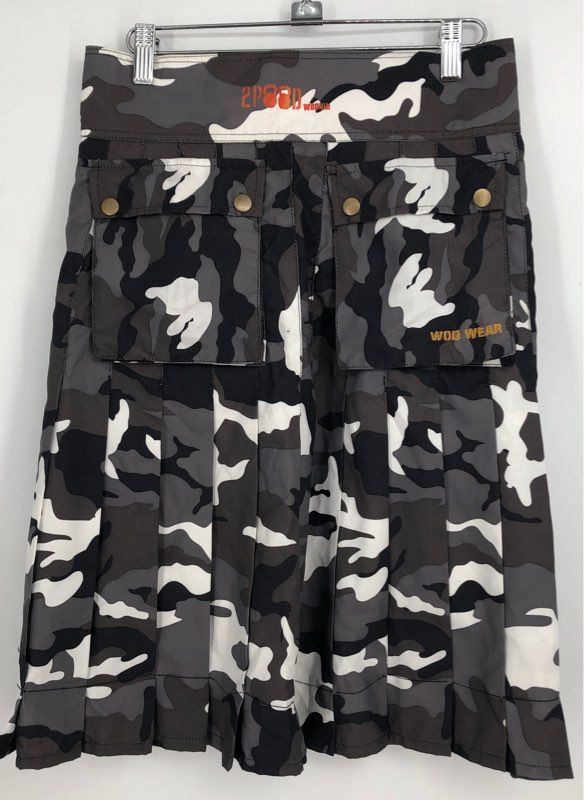 2POOD Camouflage Straight &amp; Pencil Skirt - Size 30