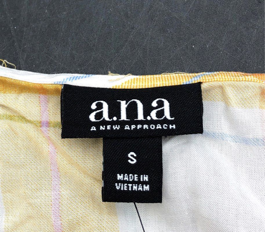 a.n.a Women's Dawn Plaid Sleeveless Tie Front Button Blouse Gold Pink Sz S NWT