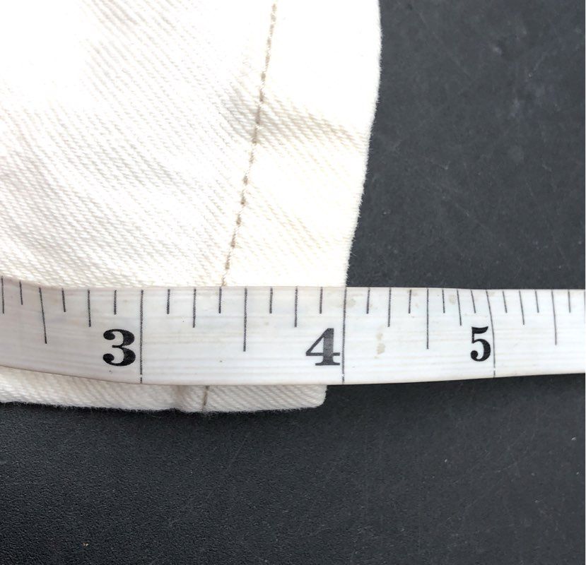 Abercrombie & Fitch Women's The Mom Short High Rise Cream Denim NWT Sz 24