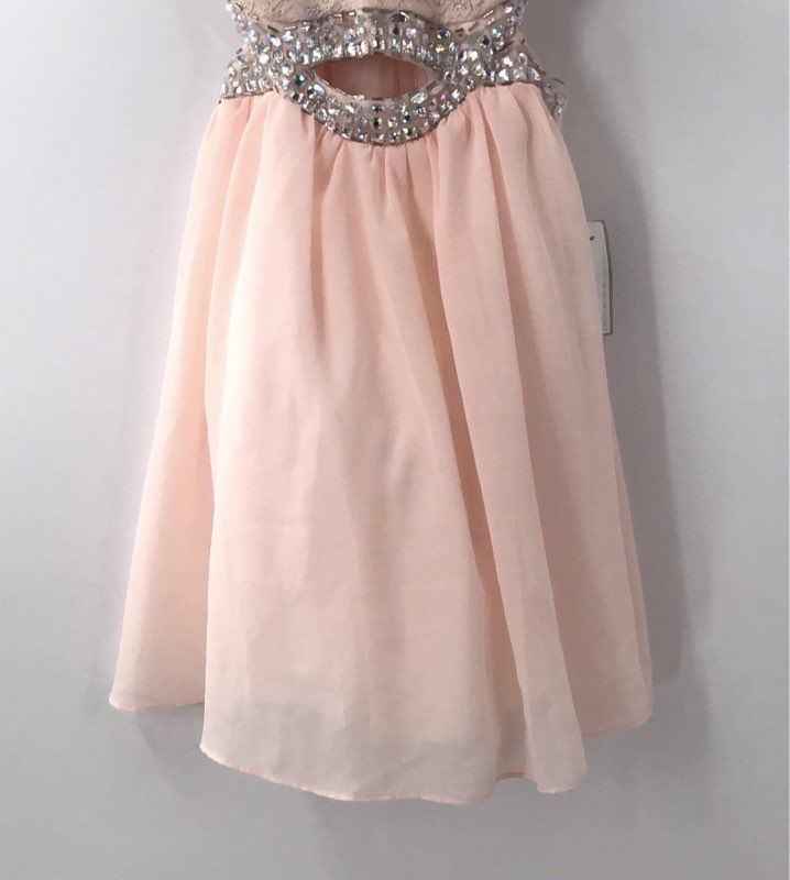 B. Darlin Women's Blush Lace Embellished Cutout Halter Dress NWT Sz 1/2