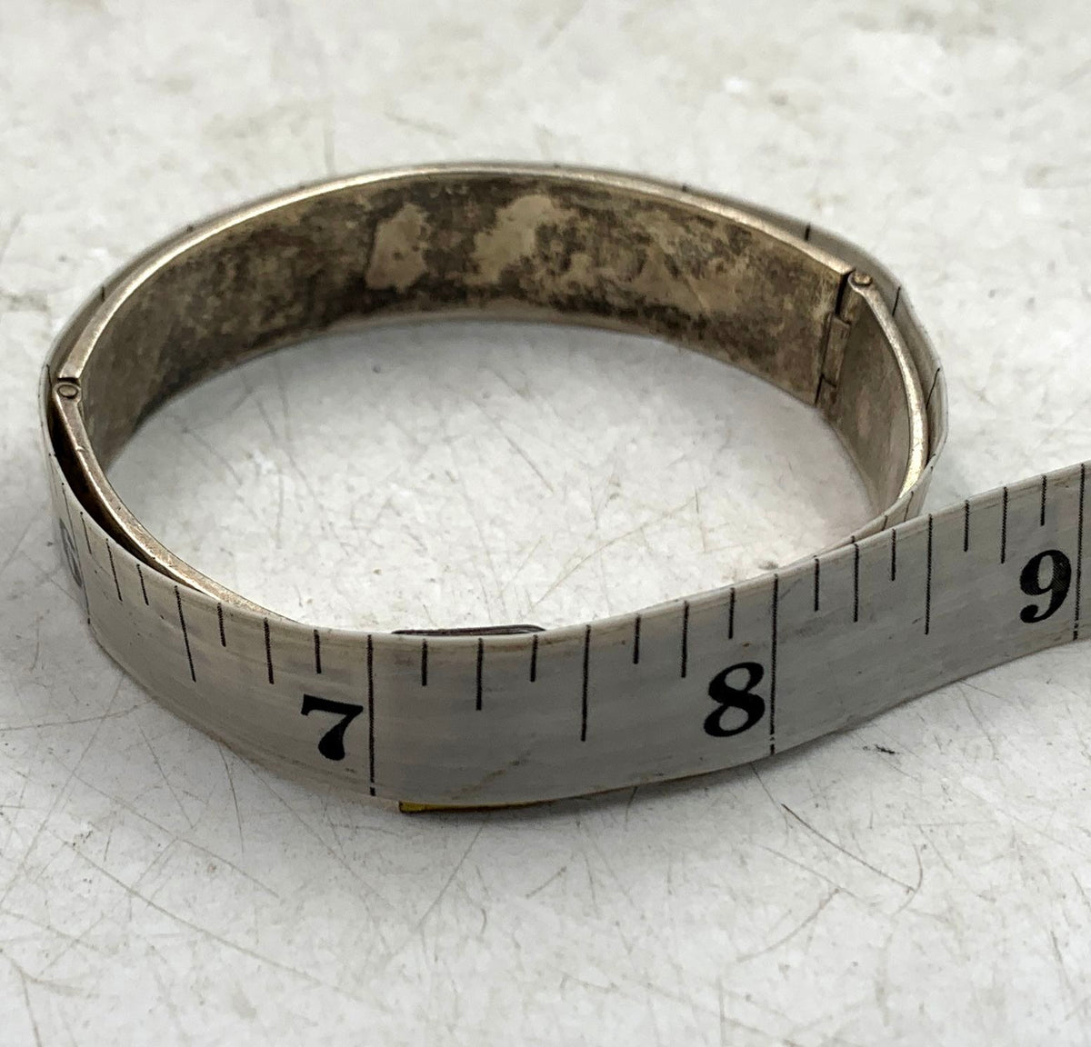 Striking Sterling (.925) Silver 10mm Hinged Bangle 24.23g