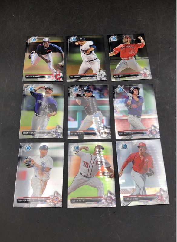 Mixed Lot Of Baseball MLB Cards. Medium Box, Unsorted