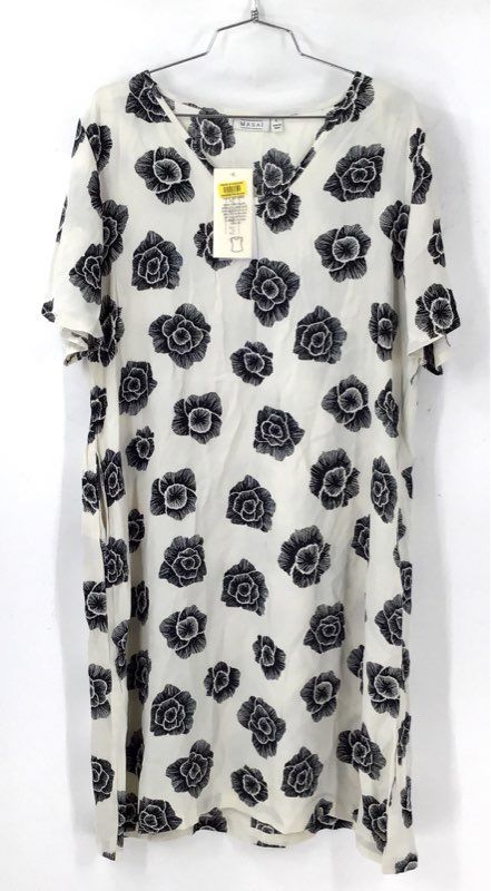 NWT Masai Women's White Black Floral Shift Dress - Size L