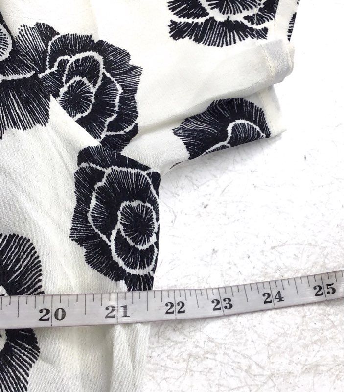 NWT Masai Women's White Black Floral Shift Dress - Size L