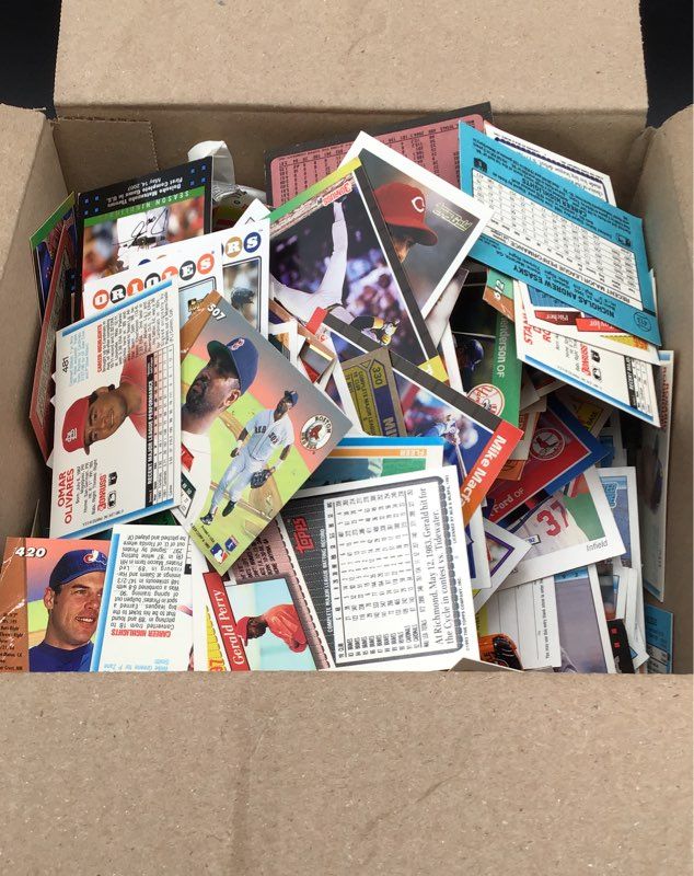 6.7 lbs. Lot of Baseball MLB Trading Cards. Medium Box, Unsorted