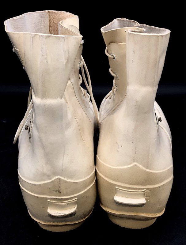AirBoss Military Extreme Cold Weather White Rubber Bunny Boots Size 12W