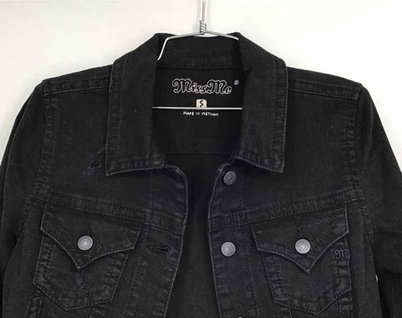 Miss Me Women&#39;s Black Dark Wash Collared Denim Trucker Jacket - Size S