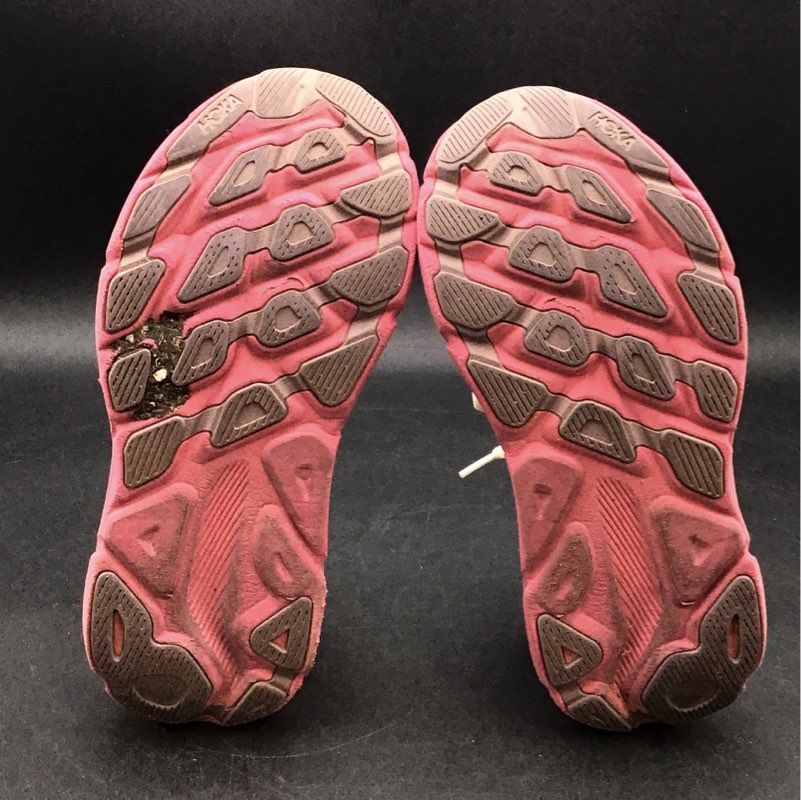 Hoka One One Women's Clifton 9 Pink Athletic Shoes