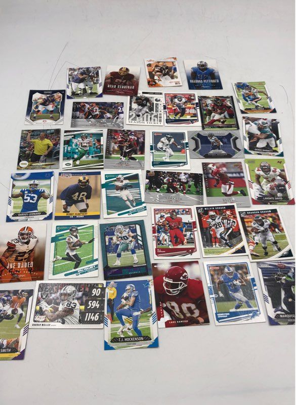 Lot Of Football NFL Cards. Medium Box, Unsorted