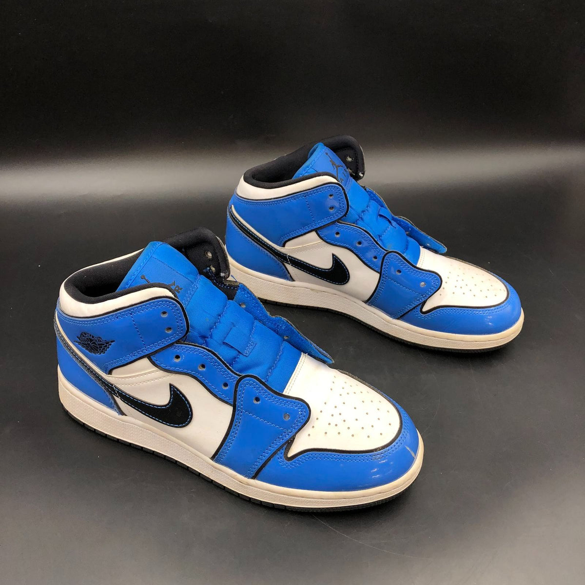 Nike Air Jordan 1 Boy's Retro 'Signal Blue' Sneakers-Size: 7Y (+COA)