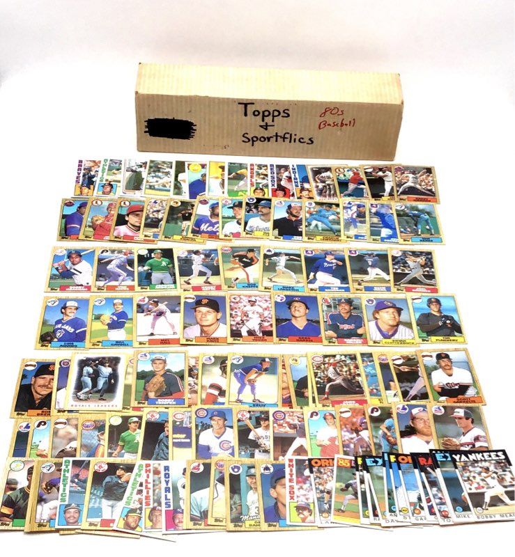 1.1 lbs. Lot Of 1980 Baseball MLB Cards. Medium Box, Unsorted