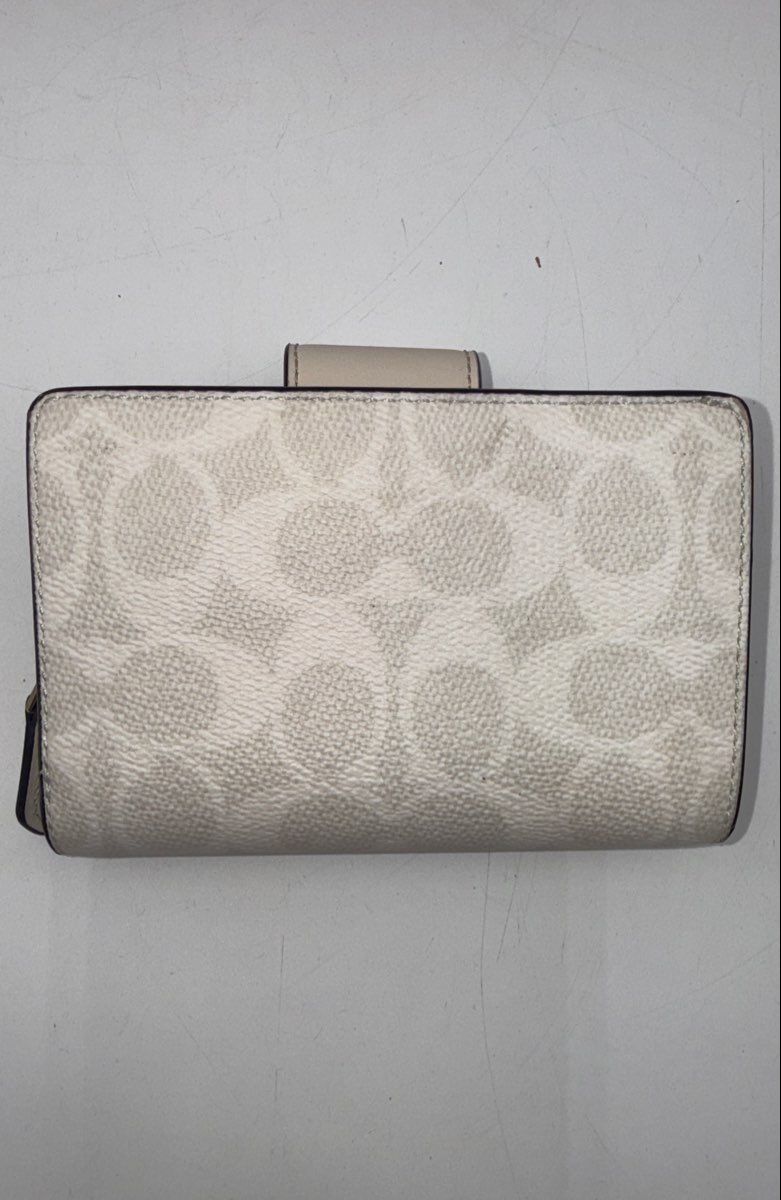 Coach White Signature Canvas Medium Corner Zip Wallet Gold Hardware