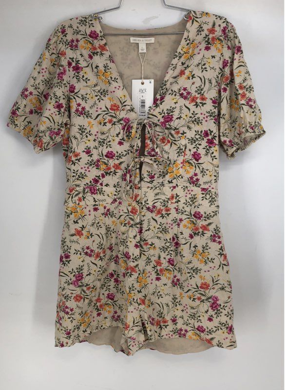 NWT Chelsea & Violet Women's Multicolor Floral One-Piece Romper - Size L