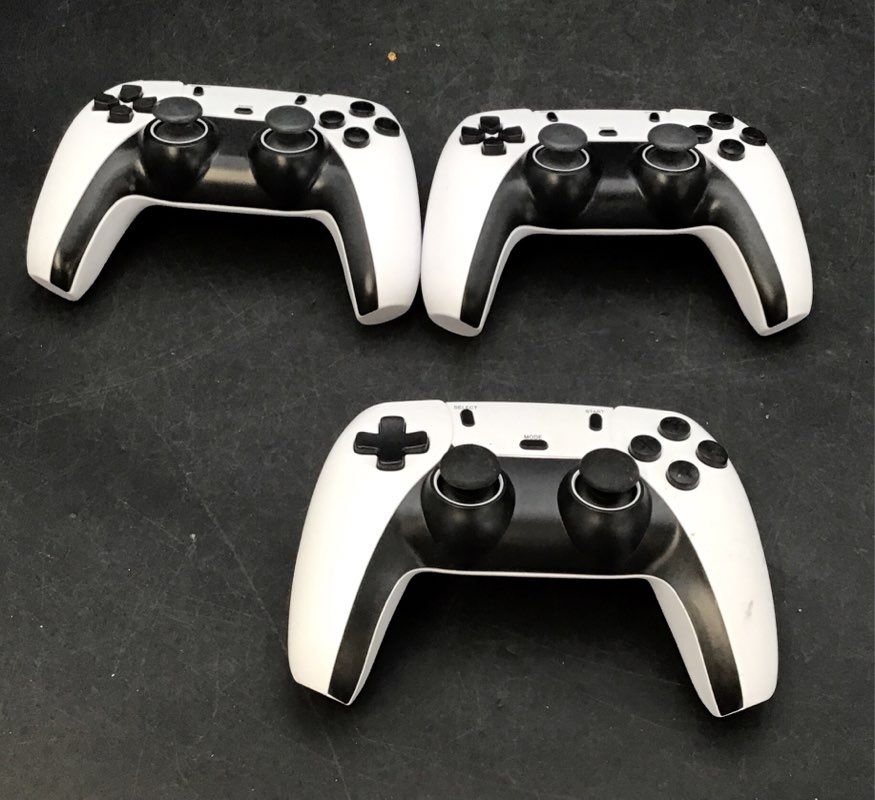 Lot of 3 PS5 Style Wireless Game Controllers White & Black Third-Party