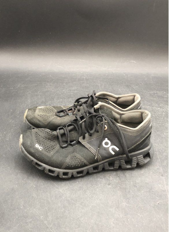 On Cloud Women's X Black Athletic Shoes - Size 6.5