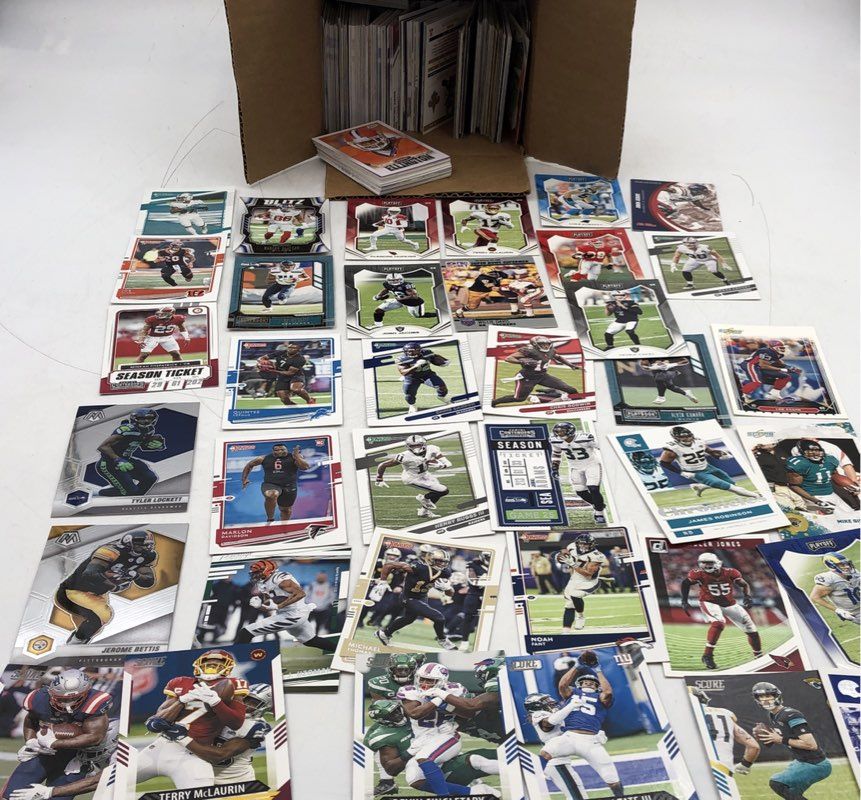 Lot Of Football NFL Cards. Medium Box, Unsorted