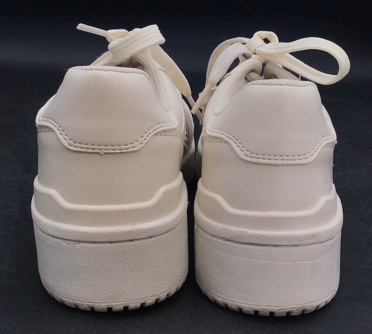 Calvin Klein Women's White Beige Athletic Shoes - Size 7M