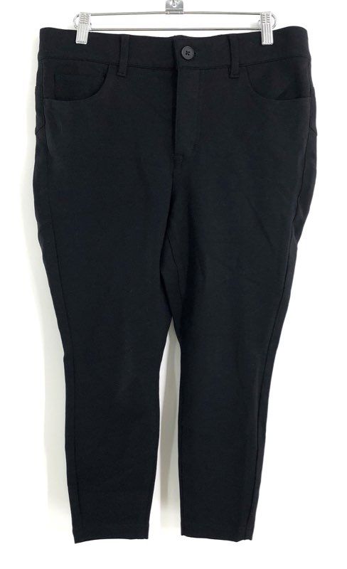 Torrid Women's Black Cropped Pants NWT Sz 10XS