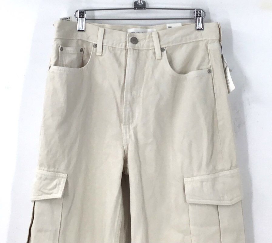 NWT Denim Forum Women's White Cotton Cargo Jeans - Size 29