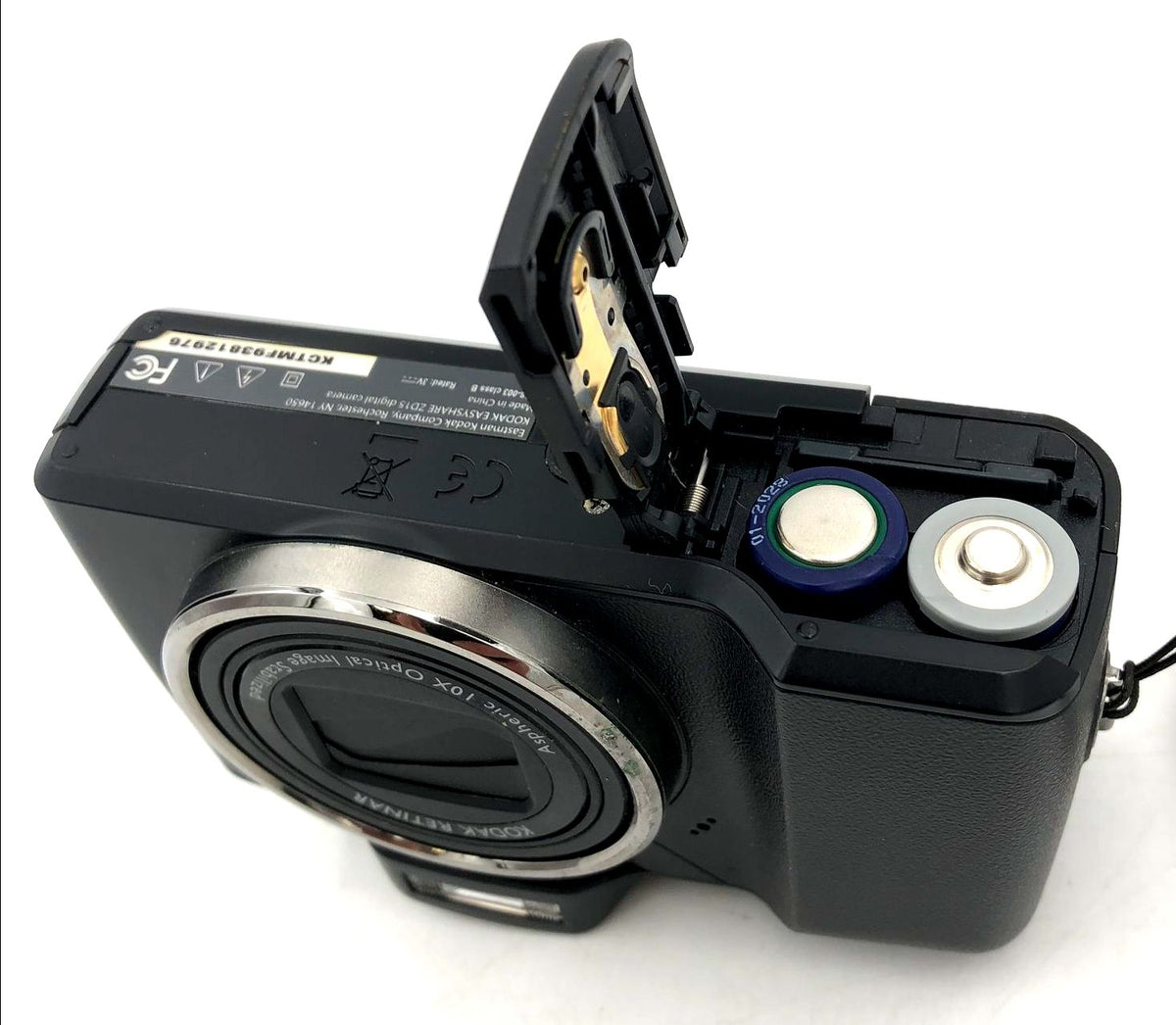 Kodak EasyShare ZD15 Black 10.0 MP Digital Camera with 10x Optical Zoom + Case