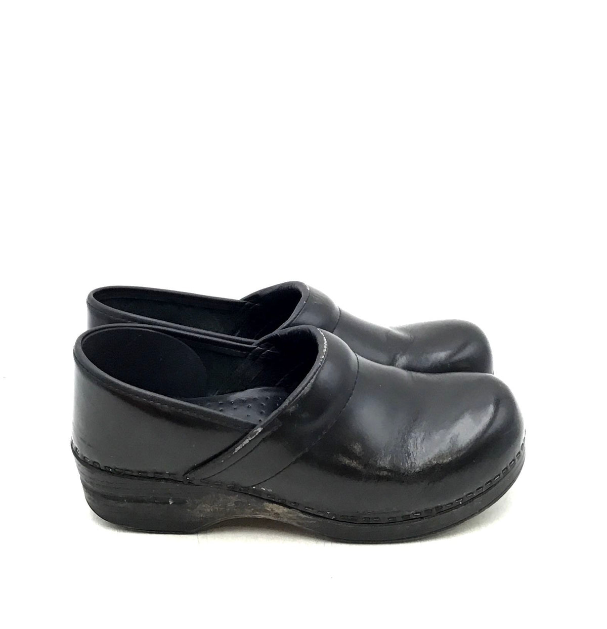 Dansko Women&#39;s Pro XP Medallion Patent Black Slip-On Casual Clog Shoes - Size 40