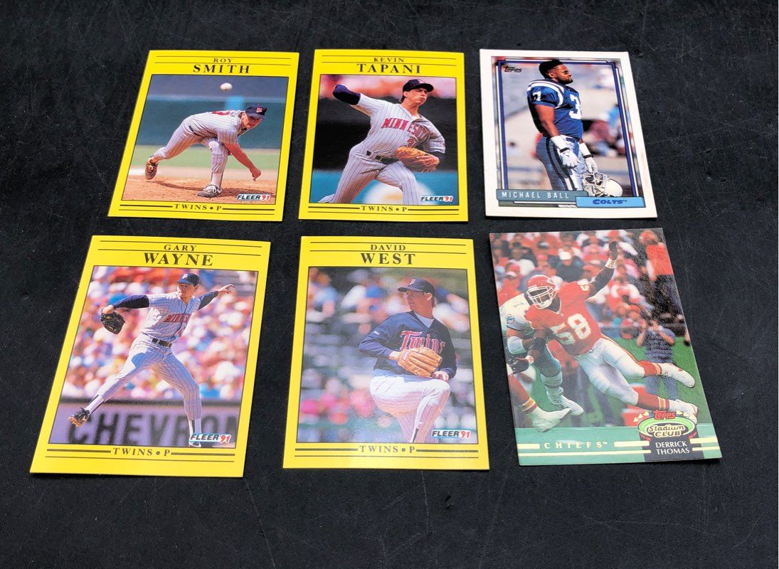 11.09 lbs Mixed Lot Of Fleer Football, Baseball MLB Cards. Medium Box, Unsorted