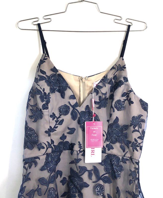 PromGirl Women's Navy Floral Embroidered Fit Flare Dress Size M NWT