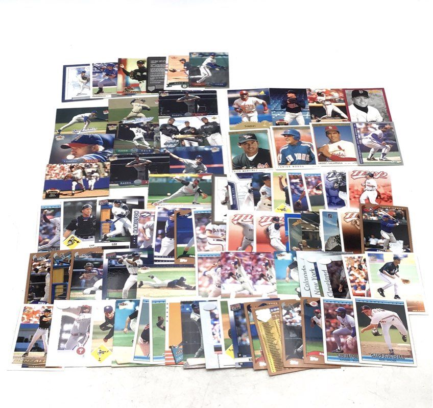 4.1 lbs. Lot Of Leaf Donruss Baseball MLB Cards. Medium Box, Unsorted