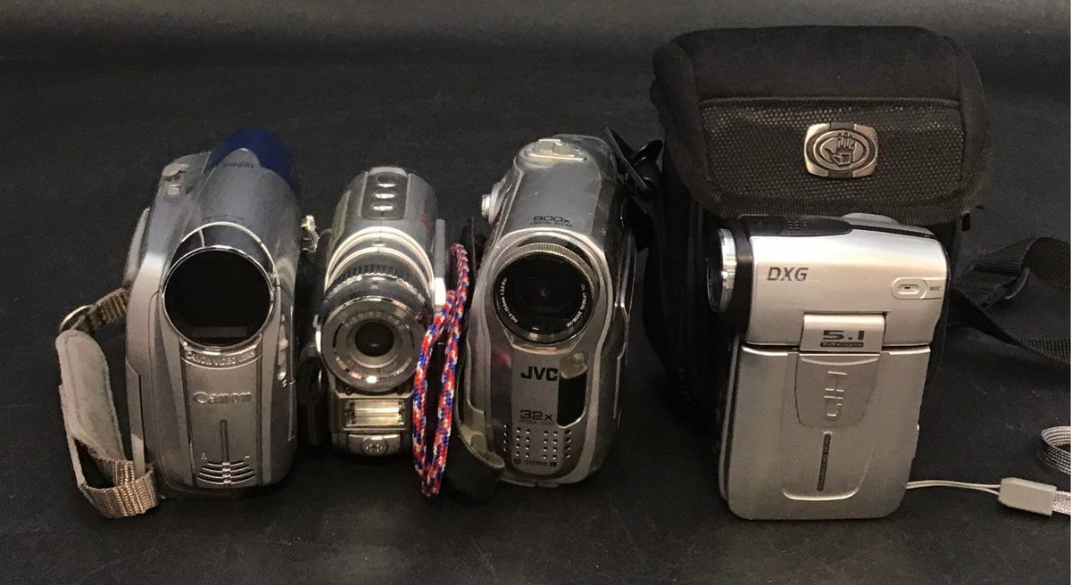 JVC DXG Canon ZR800 Silver Black Pocket Camcorders With Case Lot