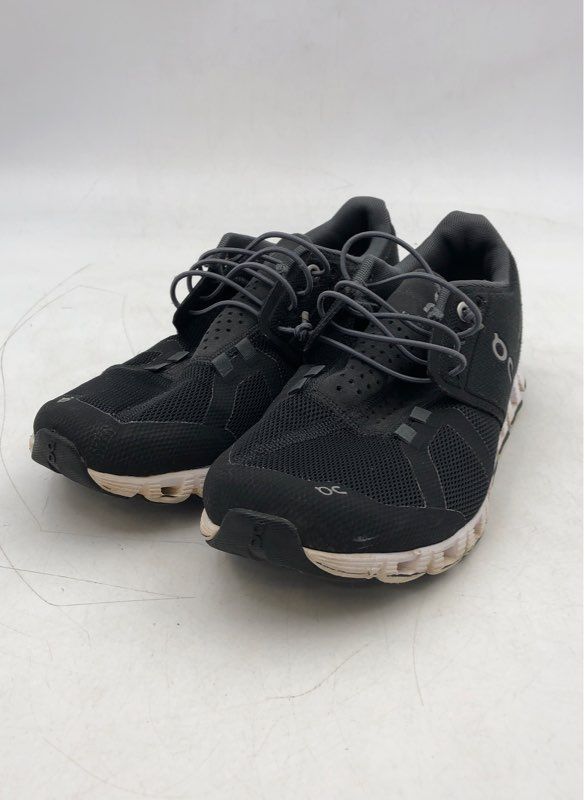 On Cloud Women&#39;s Black Running Shoes - Size 8.5