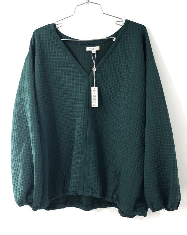 Max Studio London Women's Green Waffle Knit V-Neck Pullover Top NWT Sz 3X