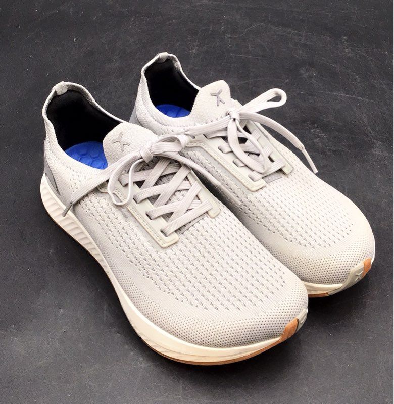 Flux Men's Gray Athletic Shoes - Size 4